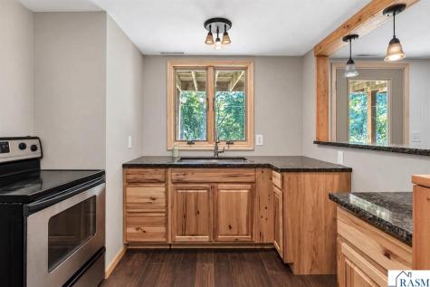 1011 N Cordova Avenue Le Center MN 56057