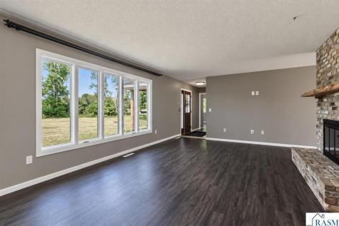 1011 N Cordova Avenue Le Center MN 56057