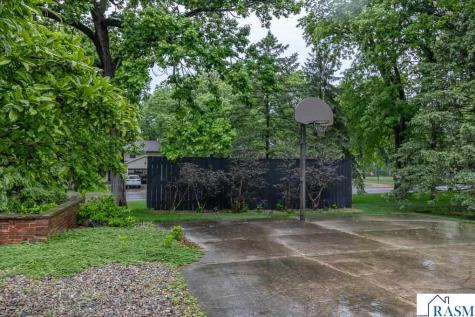 710 Summit Avenue New Ulm MN 56073
