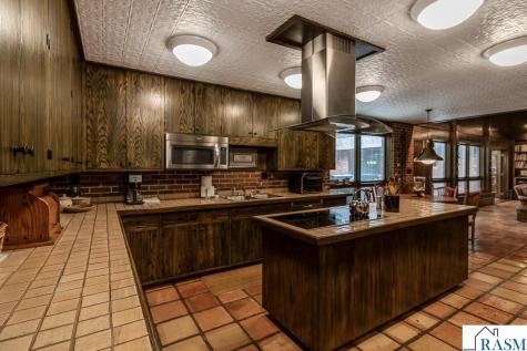 710 Summit Avenue New Ulm MN 56073