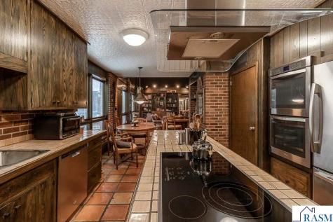 710 Summit Avenue New Ulm MN 56073