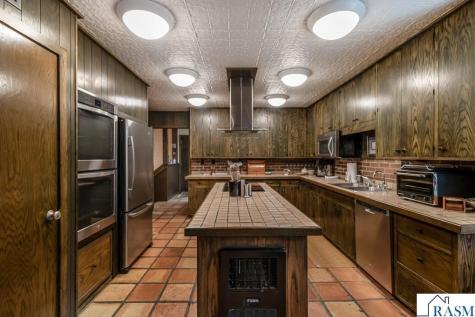 710 Summit Avenue New Ulm MN 56073