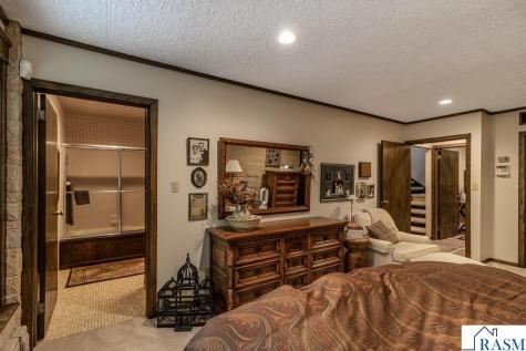 710 Summit Avenue New Ulm MN 56073