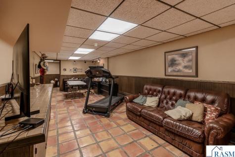 710 Summit Avenue New Ulm MN 56073