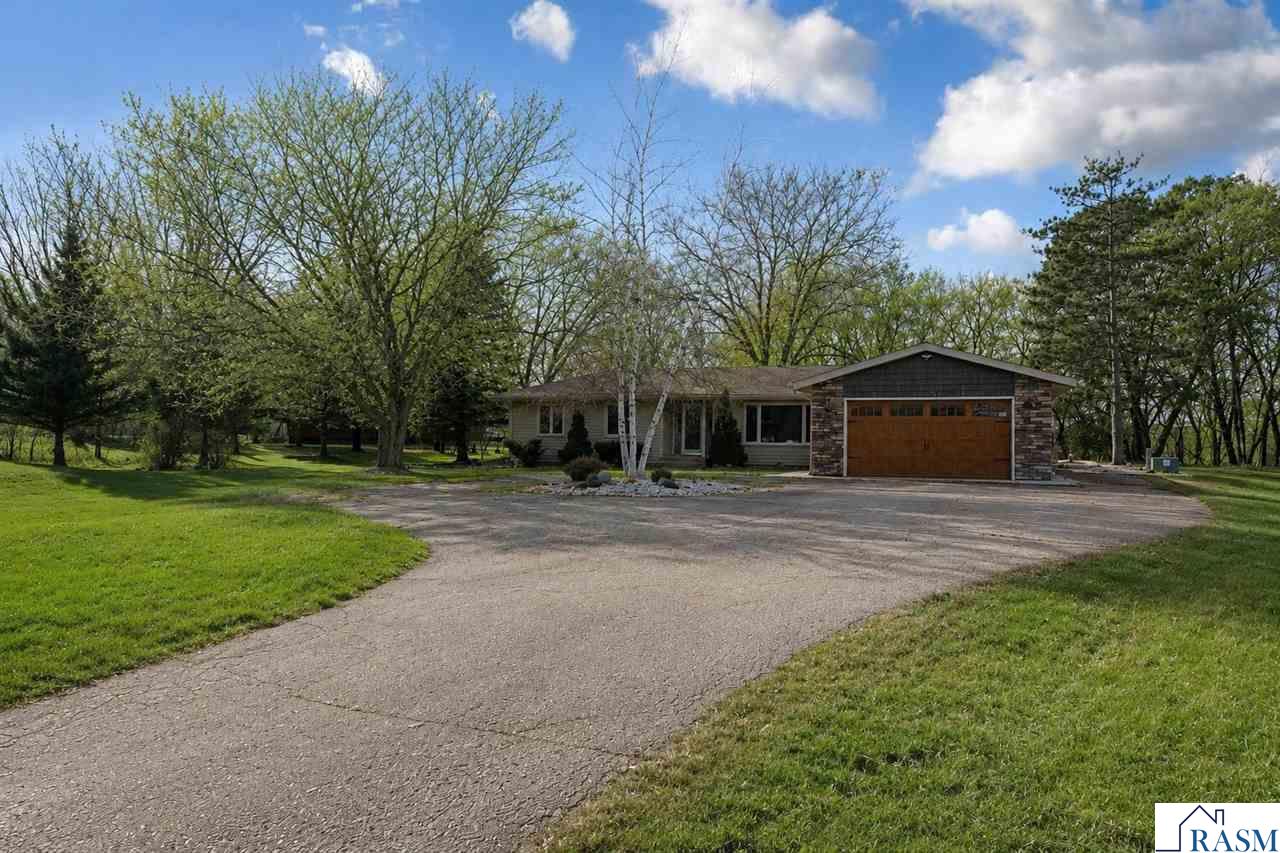 101 Mapleridge Drive Mankato MN 56001