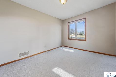 101 Mapleridge Drive Mankato MN 56001