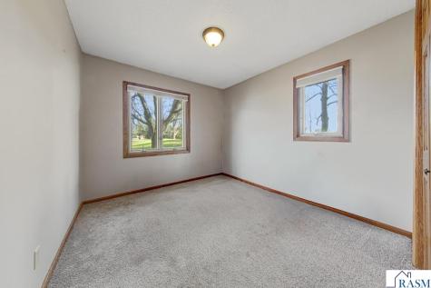 101 Mapleridge Drive Mankato MN 56001