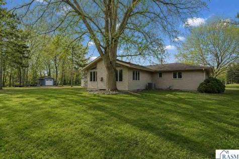 101 Mapleridge Drive Mankato MN 56001
