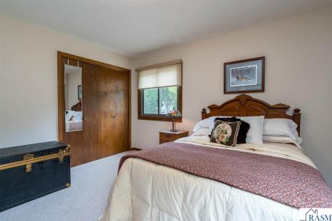 314 Meadow Woods Drive Mankato MN 56001