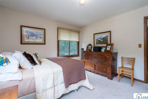 314 Meadow Woods Drive Mankato MN 56001