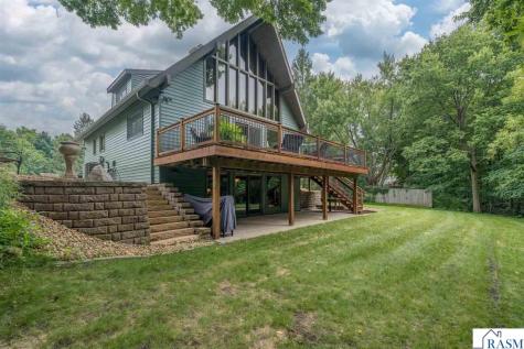 314 Meadow Woods Drive Mankato MN 56001