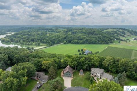314 Meadow Woods Drive Mankato MN 56001