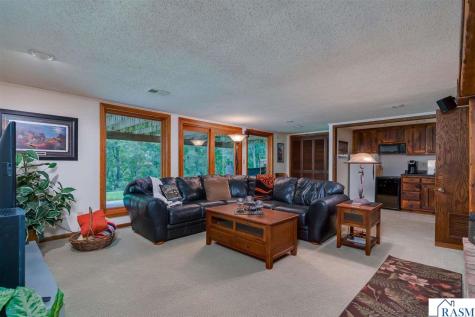 314 Meadow Woods Drive Mankato MN 56001