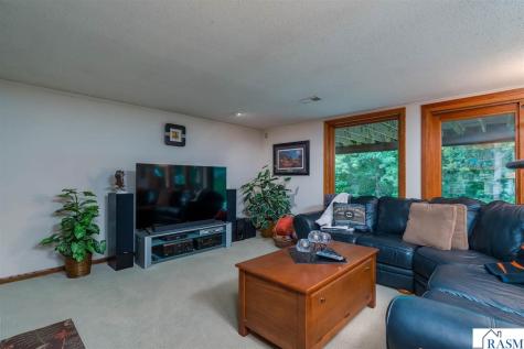 314 Meadow Woods Drive Mankato MN 56001