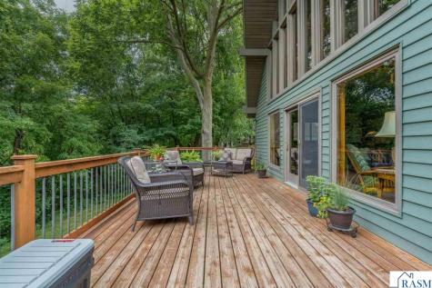 314 Meadow Woods Drive Mankato MN 56001