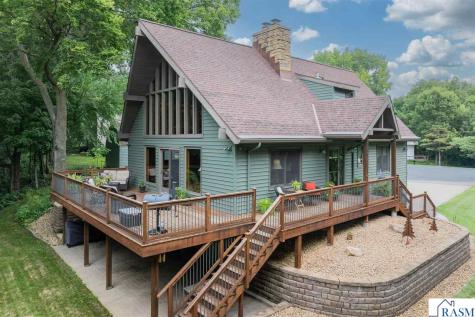 314 Meadow Woods Drive Mankato MN 56001