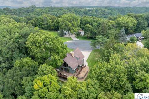 314 Meadow Woods Drive Mankato MN 56001