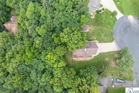 314 Meadow Woods Drive Mankato MN 56001