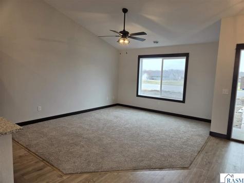 321 Falcon Run Eagle Lake MN 56024-1229