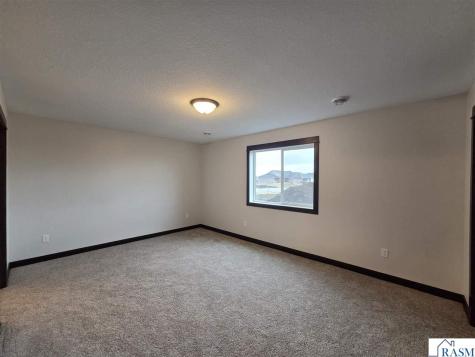 321 Falcon Run Eagle Lake MN 56024-1229