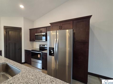 321 Falcon Run Eagle Lake MN 56024-1229