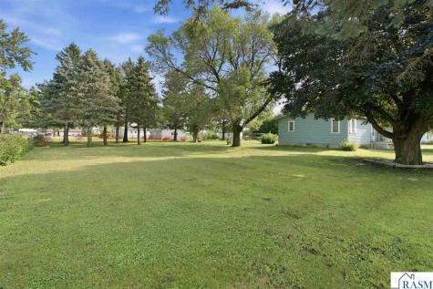 419 3rd Avenue NW Winnebago MN 56098