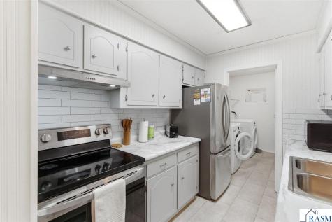 916 N Armstrong Boulevard St. James MN 56081