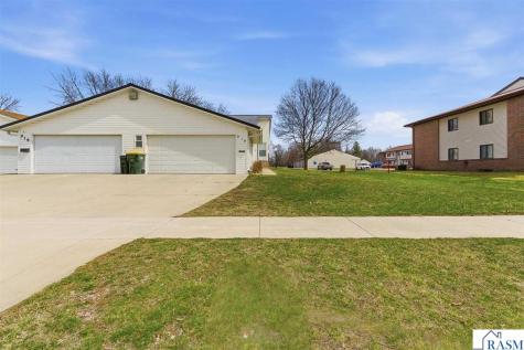 916 N Armstrong Boulevard St. James MN 56081