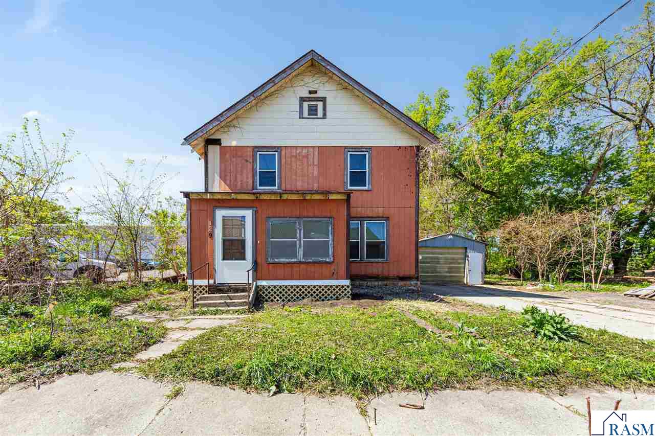 129 W Ruth Street Mankato MN 56001
