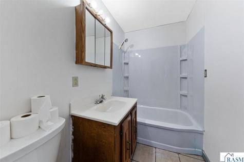 129 W Ruth Street Mankato MN 56001