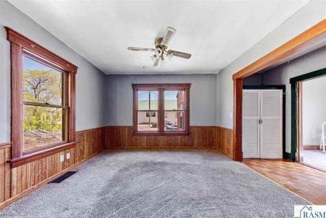 129 W Ruth Street Mankato MN 56001