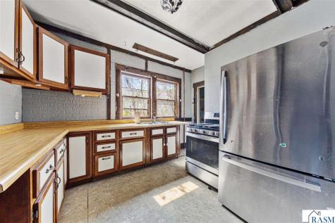 129 W Ruth Street Mankato MN 56001