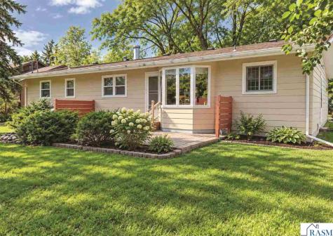 130 Eastwood Drive Mankato MN 56001