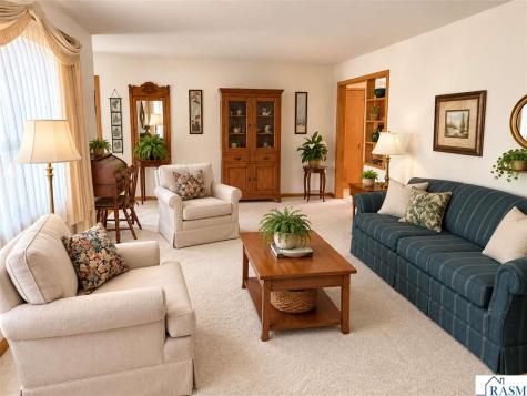 130 Eastwood Drive Mankato MN 56001