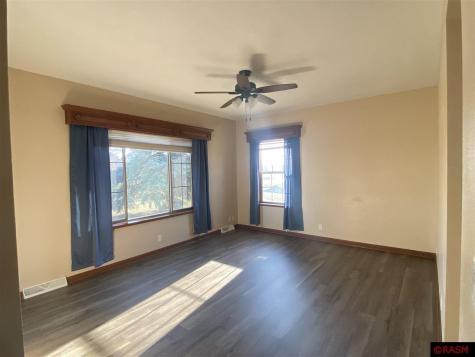 914 E 4th Street Winthrop MN 55396