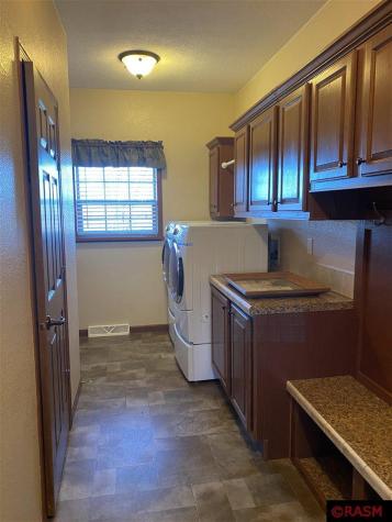 914 E 4th Street Winthrop MN 55396