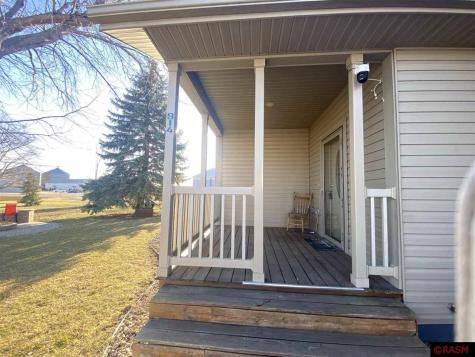 914 E 4th Street Winthrop MN 55396