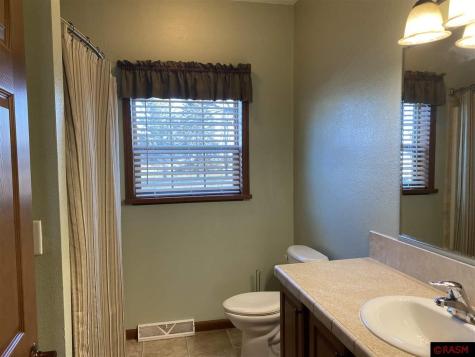 914 E 4th Street Winthrop MN 55396