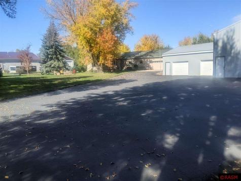 914 E 4th Street Winthrop MN 55396