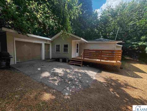 1131 N 7th Street Mankato MN 56001