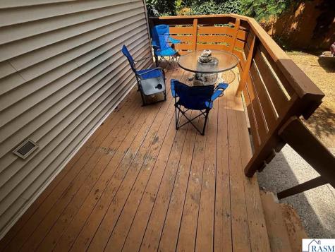 1131 N 7th Street Mankato MN 56001