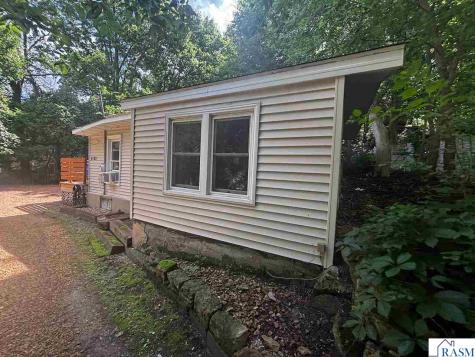 1131 N 7th Street Mankato MN 56001
