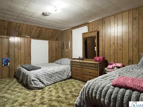 37387 745th Avenue St. James MN 56081