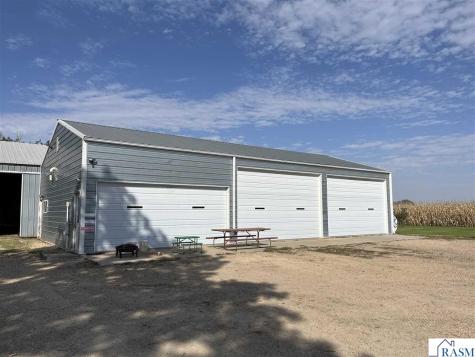 37387 745th Avenue St. James MN 56081