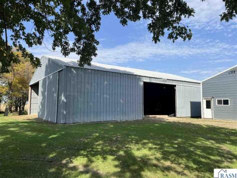 37387 745th Avenue St. James MN 56081