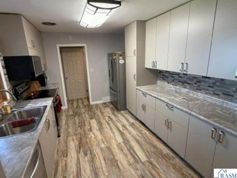 1331 Frank Hall Drive Albert Lea MN 56007