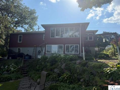 1331 Frank Hall Drive Albert Lea MN 56007