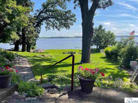 1331 Frank Hall Drive Albert Lea MN 56007