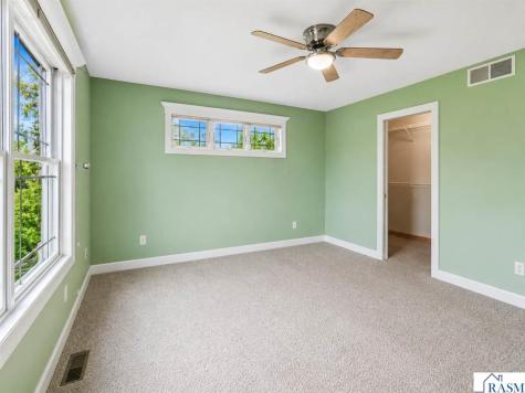 213 Victoria Boulevard Mankato MN 56001
