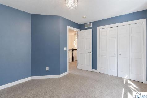 213 Victoria Boulevard Mankato MN 56001